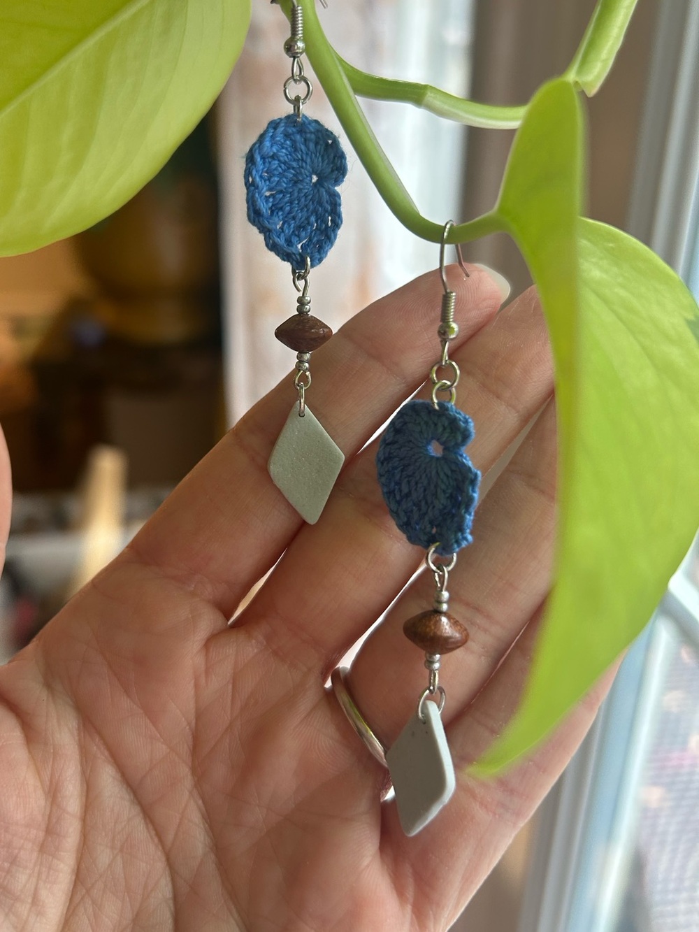 Shell Crochet Earrings - Picture 2 of 4